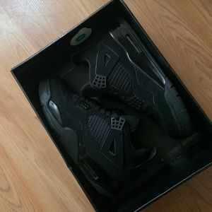 Air Jordan 4 Retro 'Black Cat' 2020 size 7 in mens